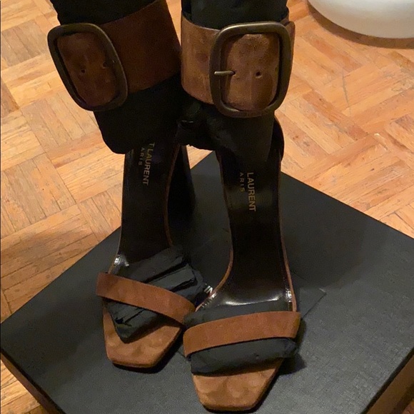 BNIB Saint Laurent LouLou Buckle Sandal - Picture 1 of 2